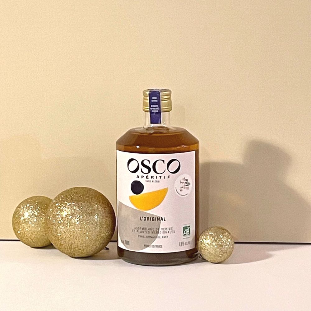 OSCO L'Original est un apéritif sans alcool peu sucré devenu l'incontournable des apéros d'été. Ses recettes de cocktails sans alcool sont très simples à réaliser.